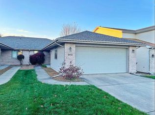 9412 Erie St, Highland, IN 46322