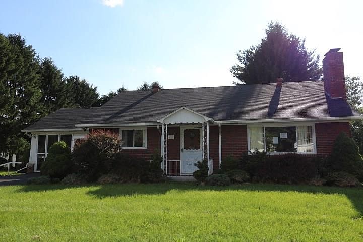 1st image of 496 N Juliana St