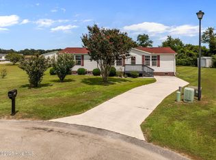 124 Rainmaker Dr, Jacksonville, NC 28540