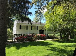 1054 Dogwood Trl, Franklin Lakes, NJ 07417