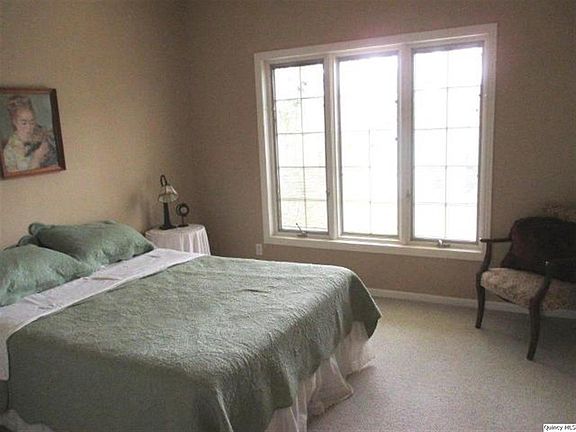 Home for Sale in Payson, IL $295,000