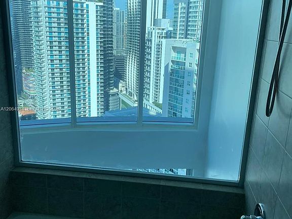 5th image of 60 SW 13th St APT 3426