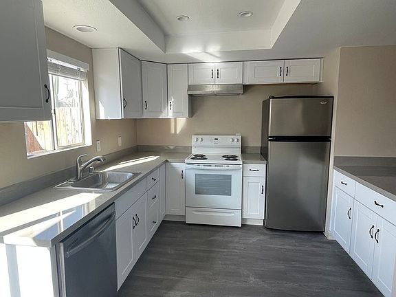2nd image of 4464-4468 33rd St