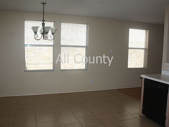 3rd image of 5400 Driftway Dr