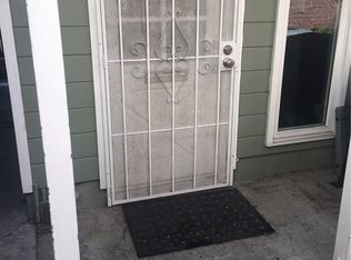 218 8th St, Seal Beach, CA 90740