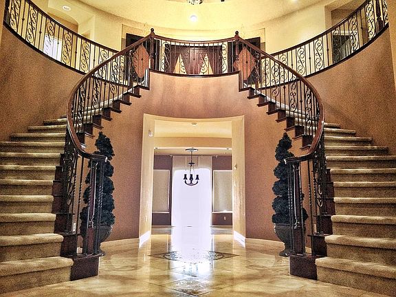 Entry Staircase