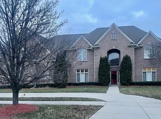 139 Sand Bar Ln, Detroit, MI 48214