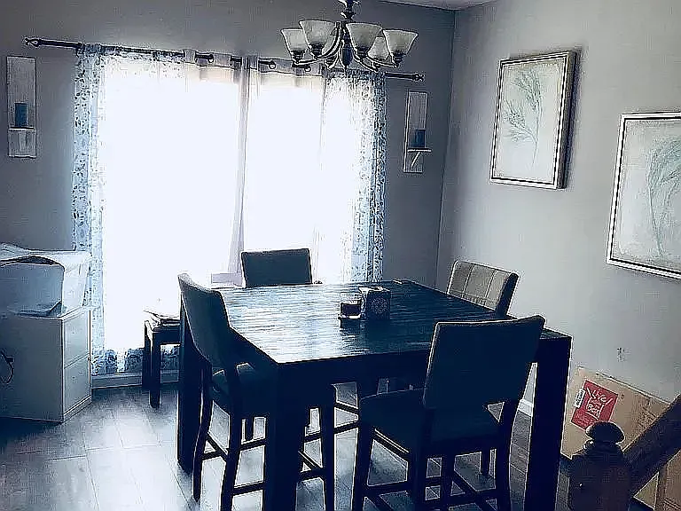 3 bed, 3028 sqft, $2,700 — Photo 3