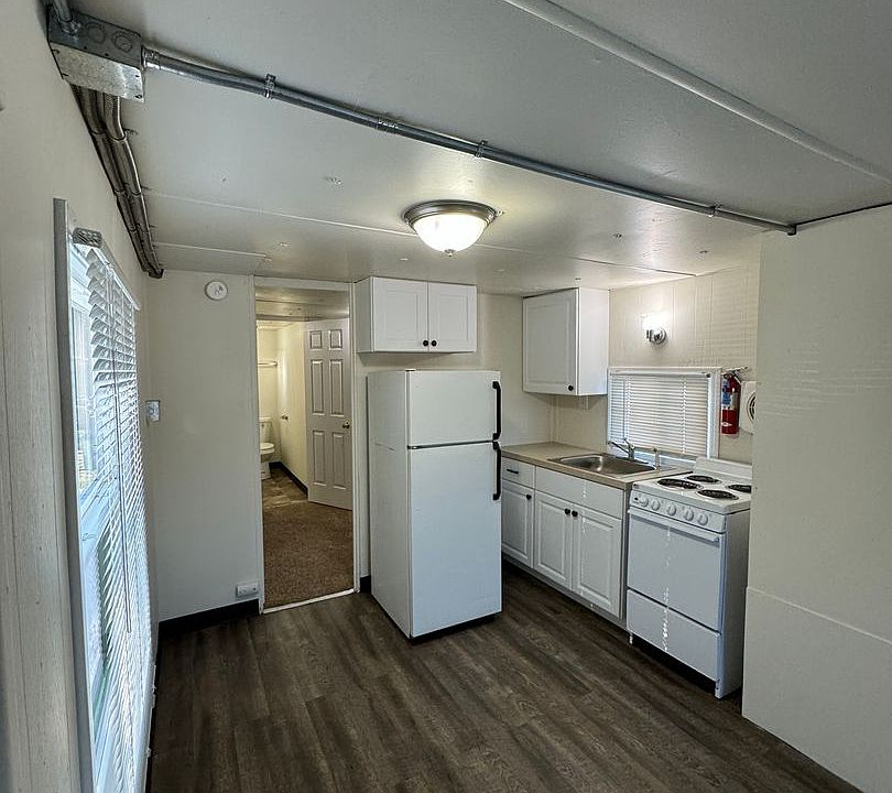 1st image of 103 Ladwig St #1