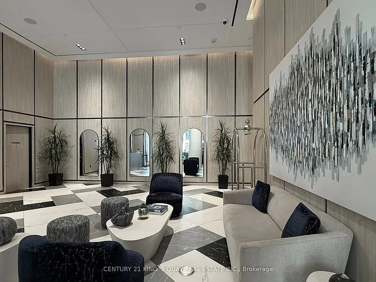 395 Bloor St E #4710 — Photo 7