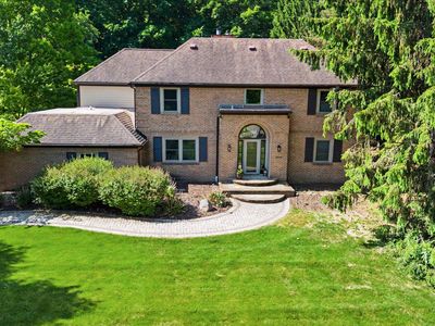 3949 S Michael Rd, Ann Arbor, MI, 48103