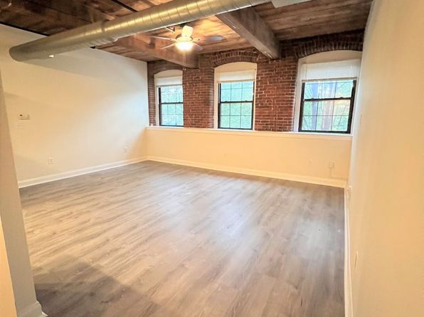11 Villa St Unit 101