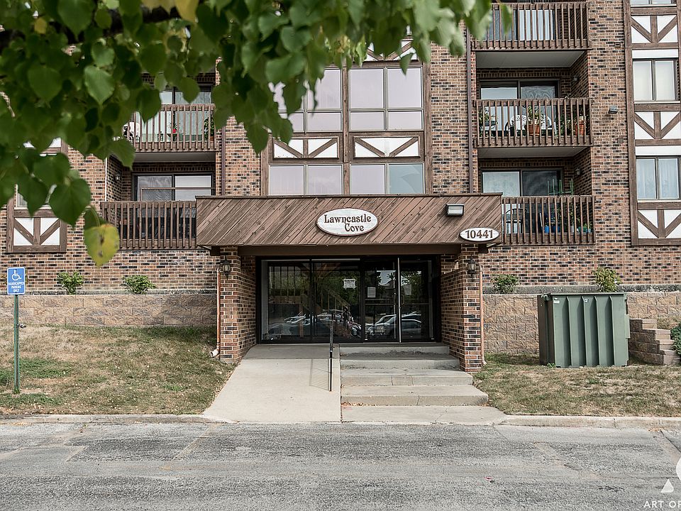 1st image of 10441 Circle Dr APT 35C