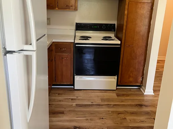 Presidents Village Apartments, 71 West Ave Unit 65, Brockport, NY 14420