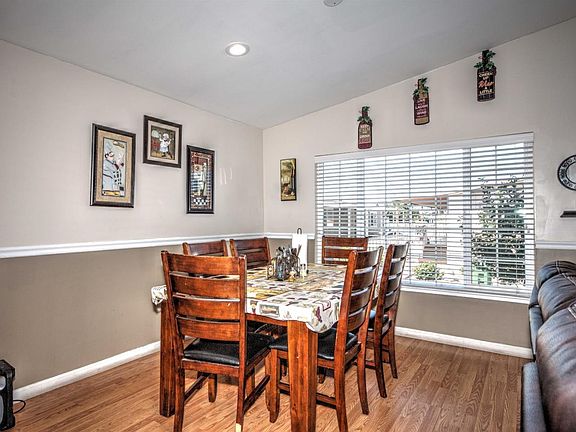 5th image of 2738 Whispering Hills Dr