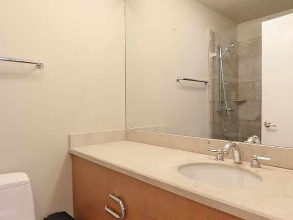 4th image of 2889A 24th St