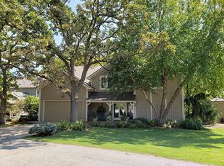 405 Navajo West St, Lake Quivira, KS 66217