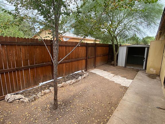 4th image of 2467 N Treat Ave