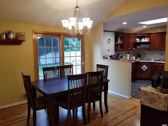 5th image of 18 Parnell Dr