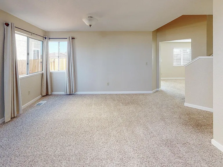 225 Leafwood Ct — Photo 15