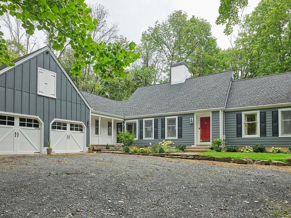 1st image of 519 Hollow Rd