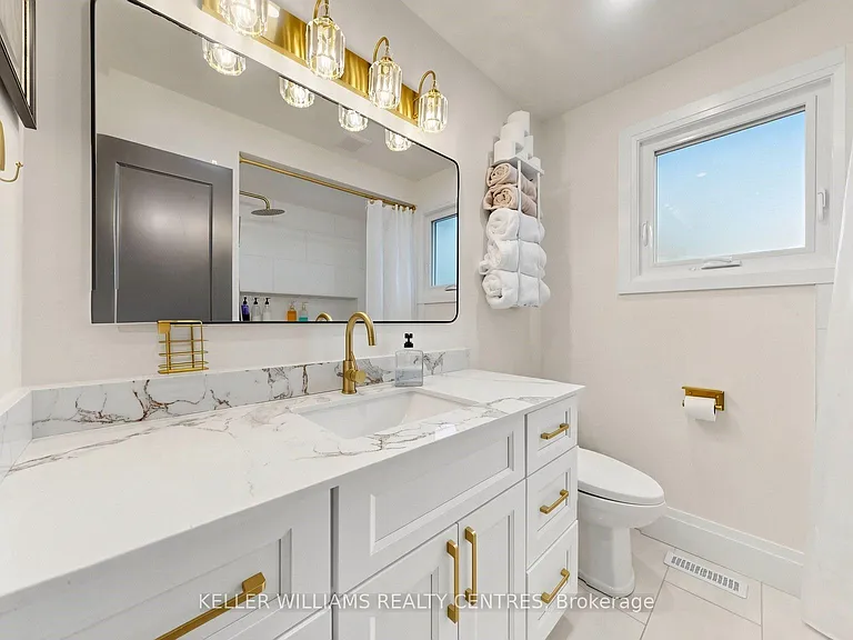 29 Bronte Cres #UPPER — Photo 19