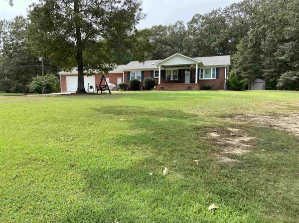 1680 Simmons Rd, Henderson, TN 38340