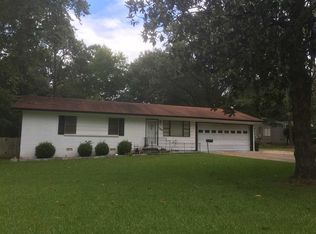 126 Chatham Cir, Jackson, MS 39206