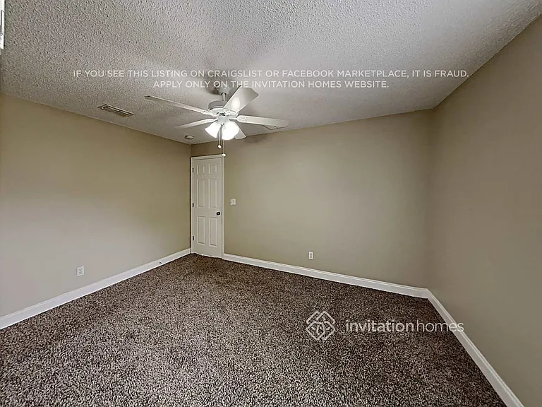 1404 Windy Bluff Dr — Photo 12