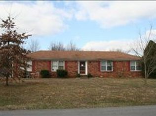 1206 Lakeshore Dr, Murfreesboro, TN 37130