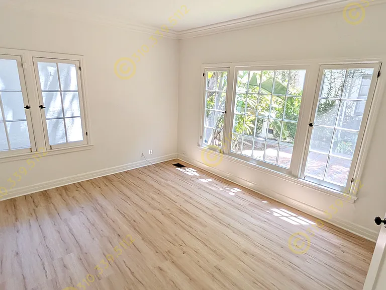 118 S Camden Dr #D — Photo 14