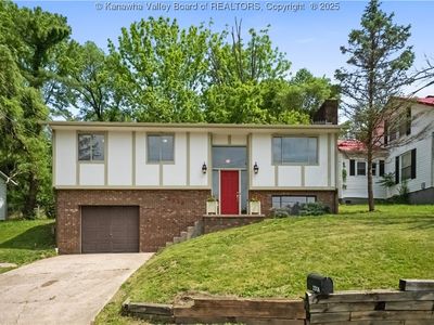 231 Oakwood Rd #A, Charleston, WV, 25314