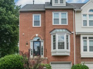 12010 Lisa Marie Ct, Fairfax, VA 22033