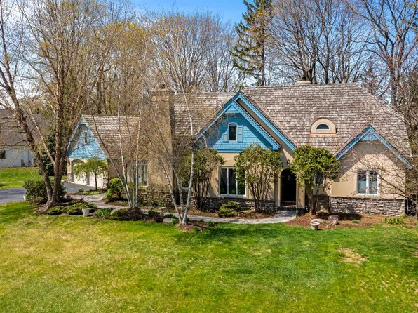 130 Monastery Hill DRIVE, Oconomowoc, WI 53066