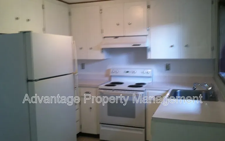 625 NW 29th St — Photo 1