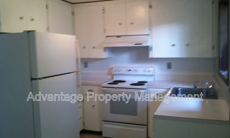 1st image of 625 NW 29th St