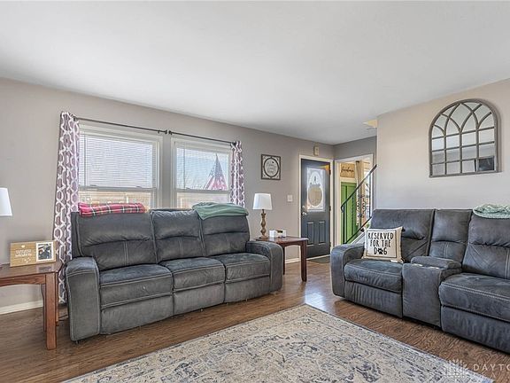 2nd image of 249 Bedford Ave