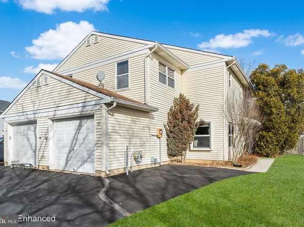 17 Vintage Dr, East Windsor, NJ 08520
