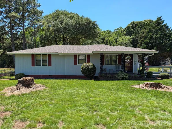 4053 Roddey Rd, Catawba, SC 29704