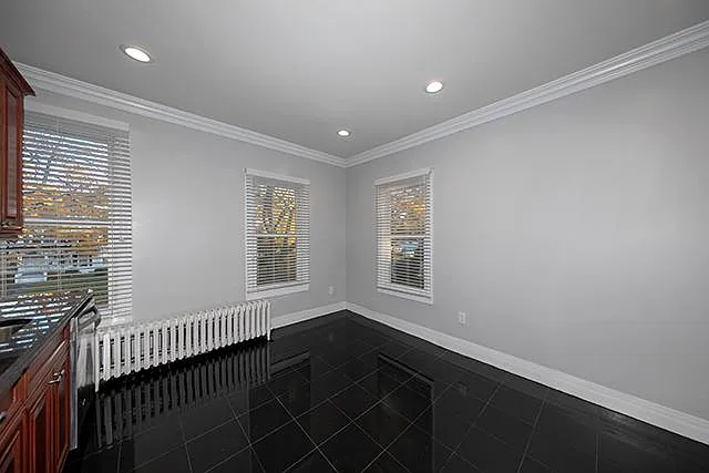 Fairfield Townhouses at Amityville Village — Photo 10