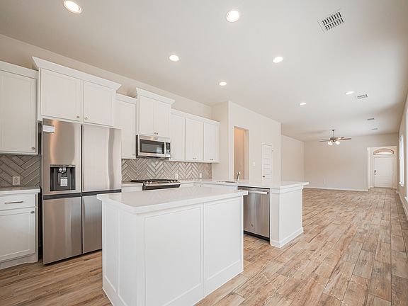 5th image of 16939 Chapel Knox Dr