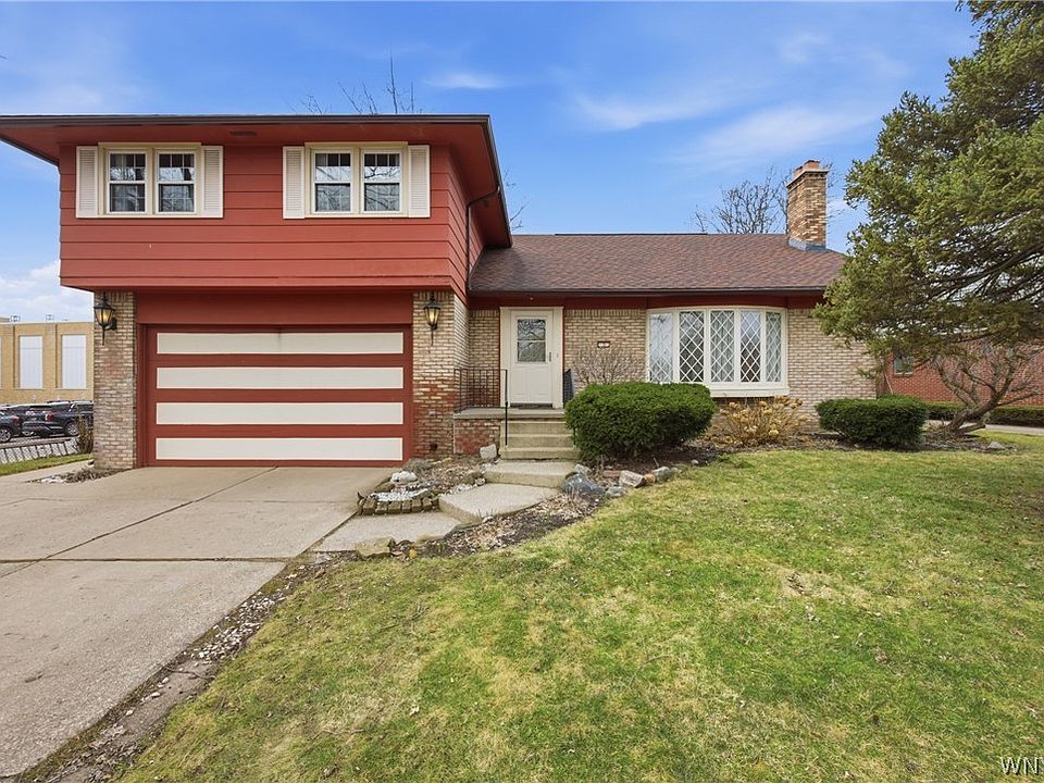 1st image of 3 Gilmore Dr