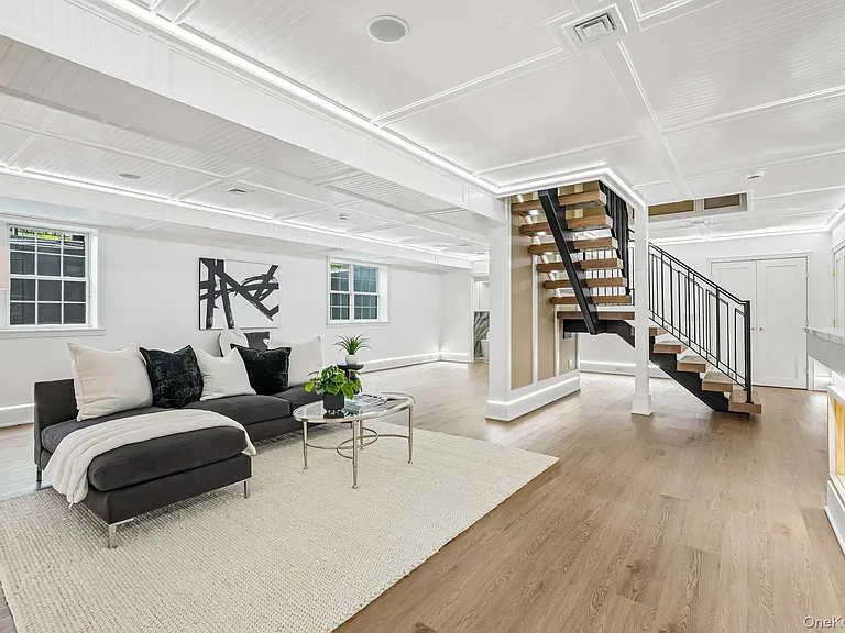 1707 Marie Ln — Photo 22