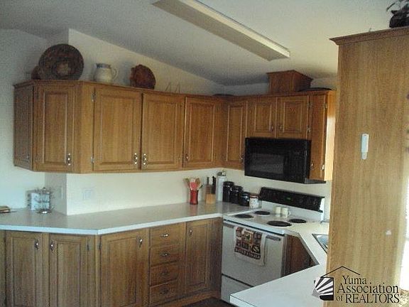 3rd image of 13563 E 54th Dr