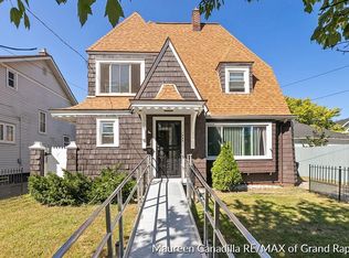 1545 Widdicomb Ave NW, Grand Rapids, MI 49504