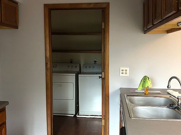 2nd image of 9115 Parktop Ln APT A