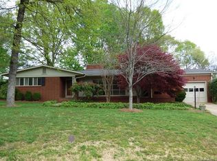 618 Hedrick Dr, Statesville, NC 28677