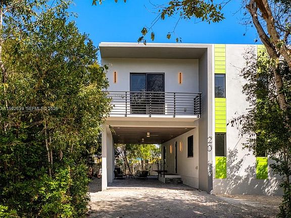 2nd image of 20 Coral Dr