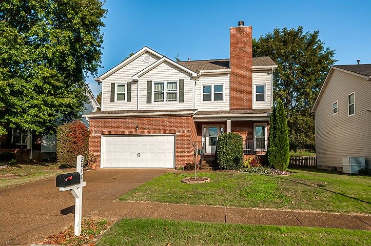 1st image of 2047 Upland Dr