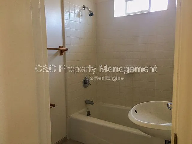 1288 Darwin St — Photo 4